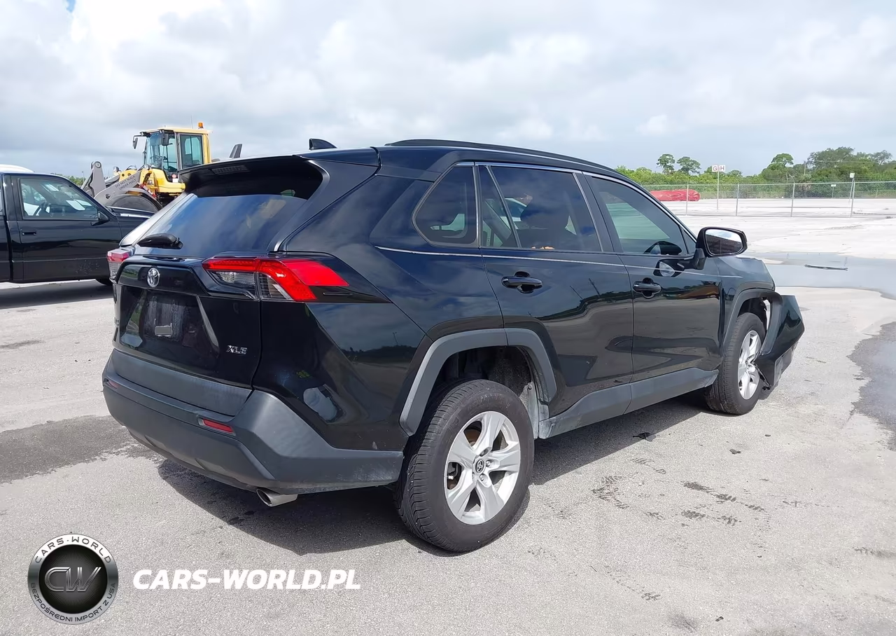 2021 Toyota Rav4 Xle VIN:2T3W1RFV6MW140652 - 4