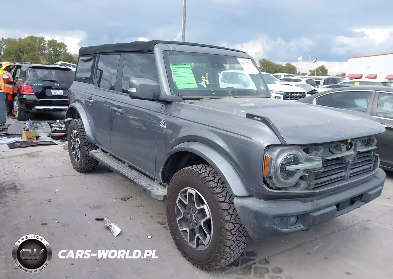 2022 Ford Bronco Outer Banks