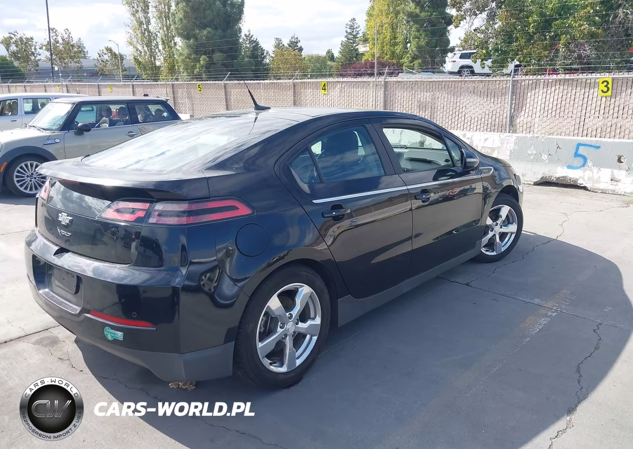 2013 Chevrolet Volt VIN:1G1RH6E41DU130844 - 4