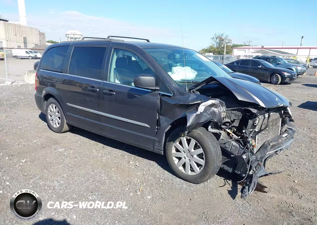 2015 Chrysler Town & Country Touring