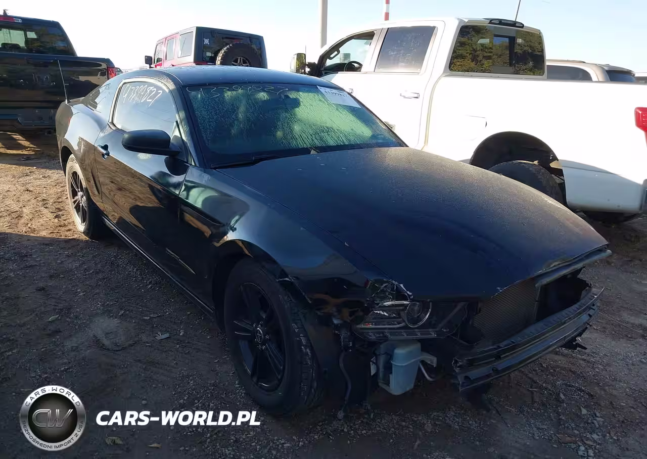 2014 Ford Mustang V6