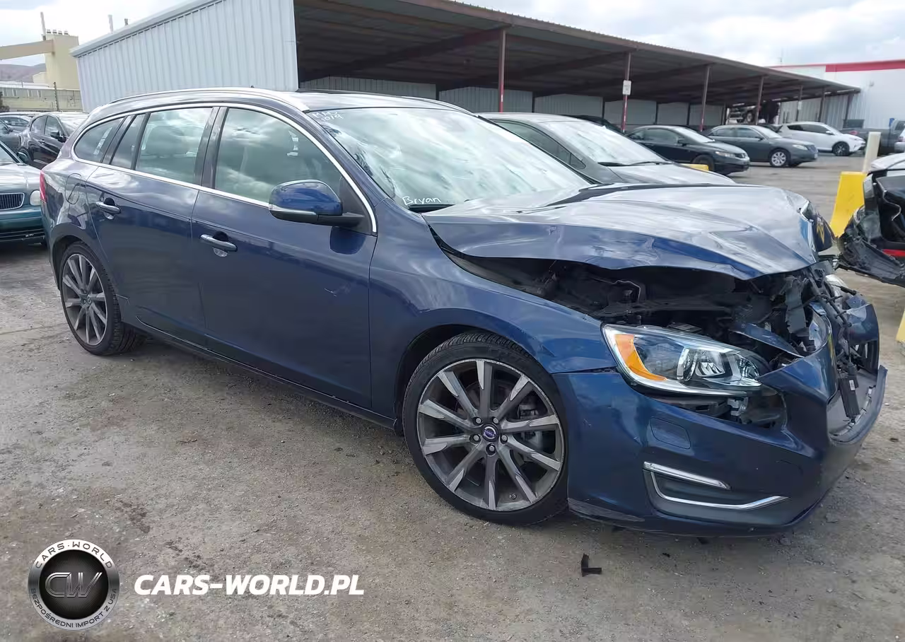 2015 Volvo V60 T5 Platinum