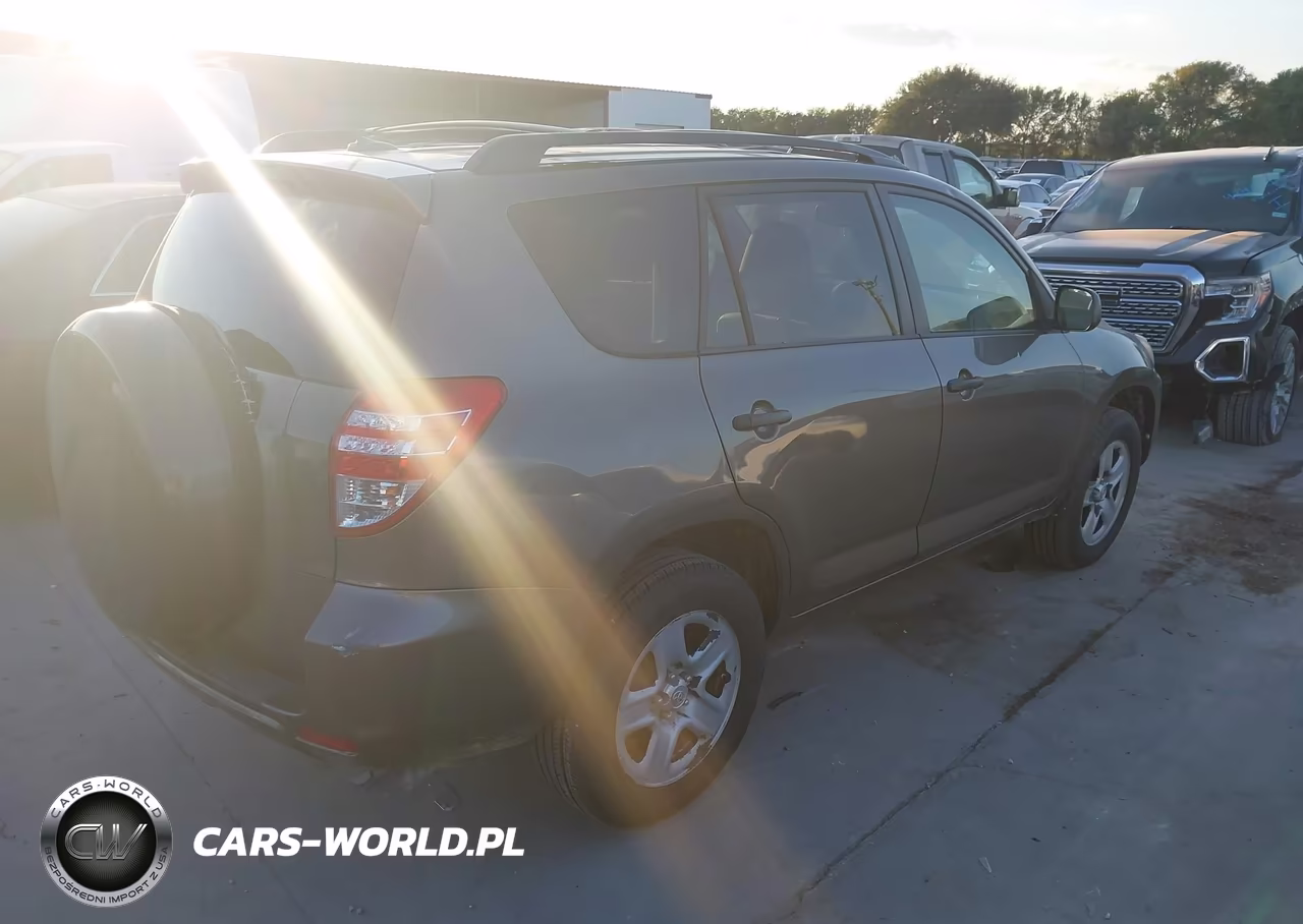 2011 Toyota Rav4 VIN:2T3ZF4DV7BW083461 - 4