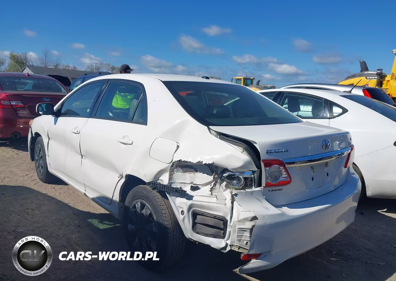 2011 Toyota Corolla Le VIN:JTDBU4EE1B9152263 - 3