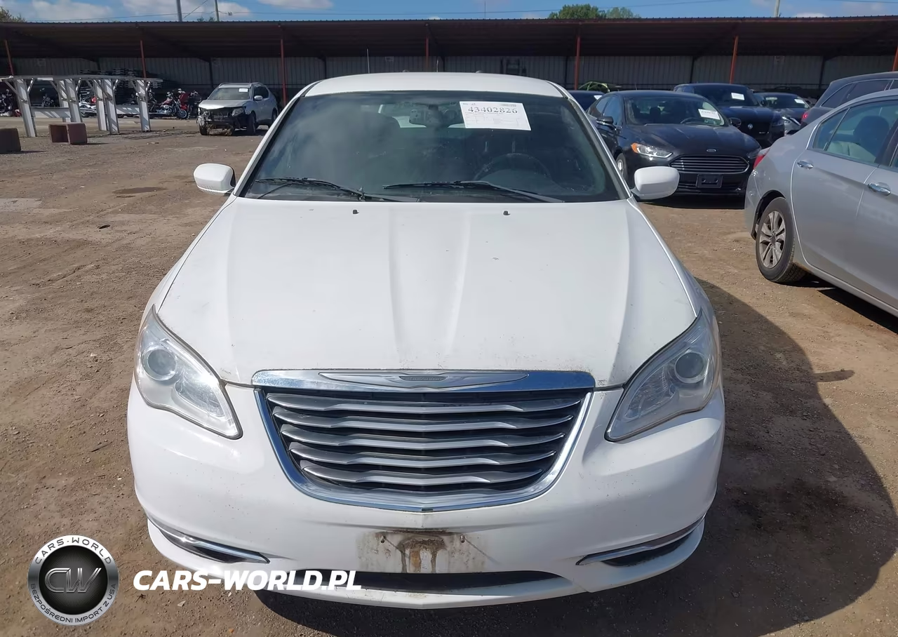 2013 Chrysler 200 Touring VIN:1C3CCBBGXDN573284 - 6