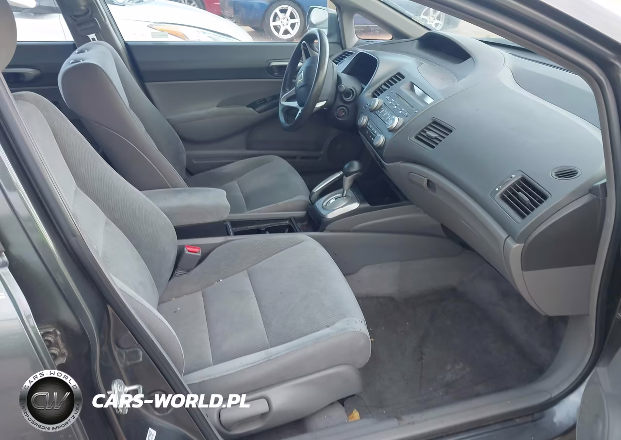 2009 Honda Civic Lx VIN:2HGFA16589H526063 - 5