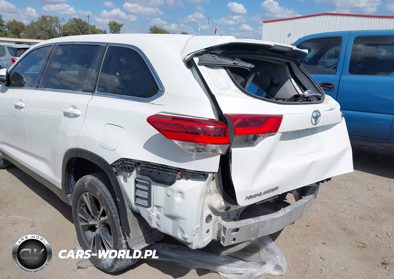 2019 Toyota Highlander Le VIN:5TDZARFH9KS045511 - 6