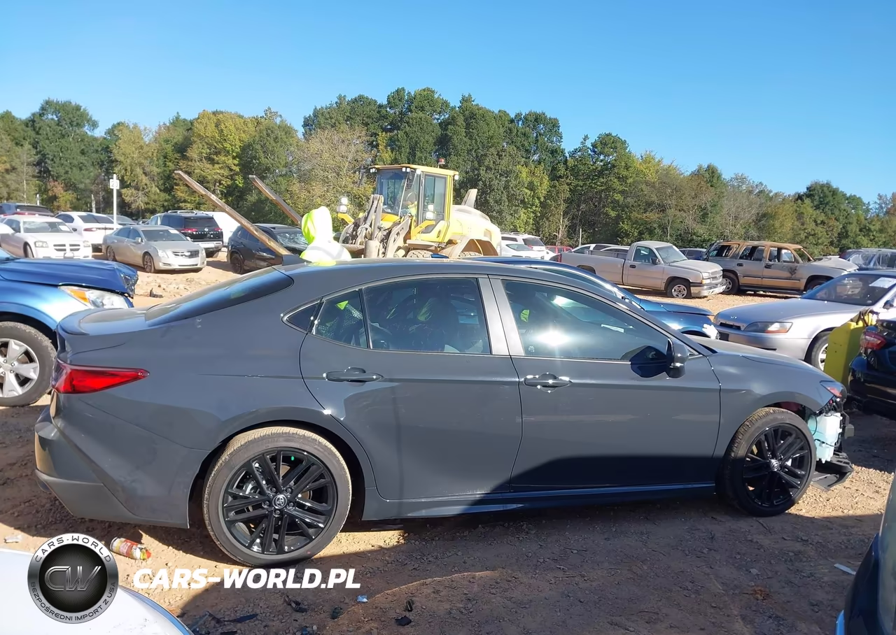 2025 Toyota Camry Se VIN:4T1DAACKXSU625367 - 13