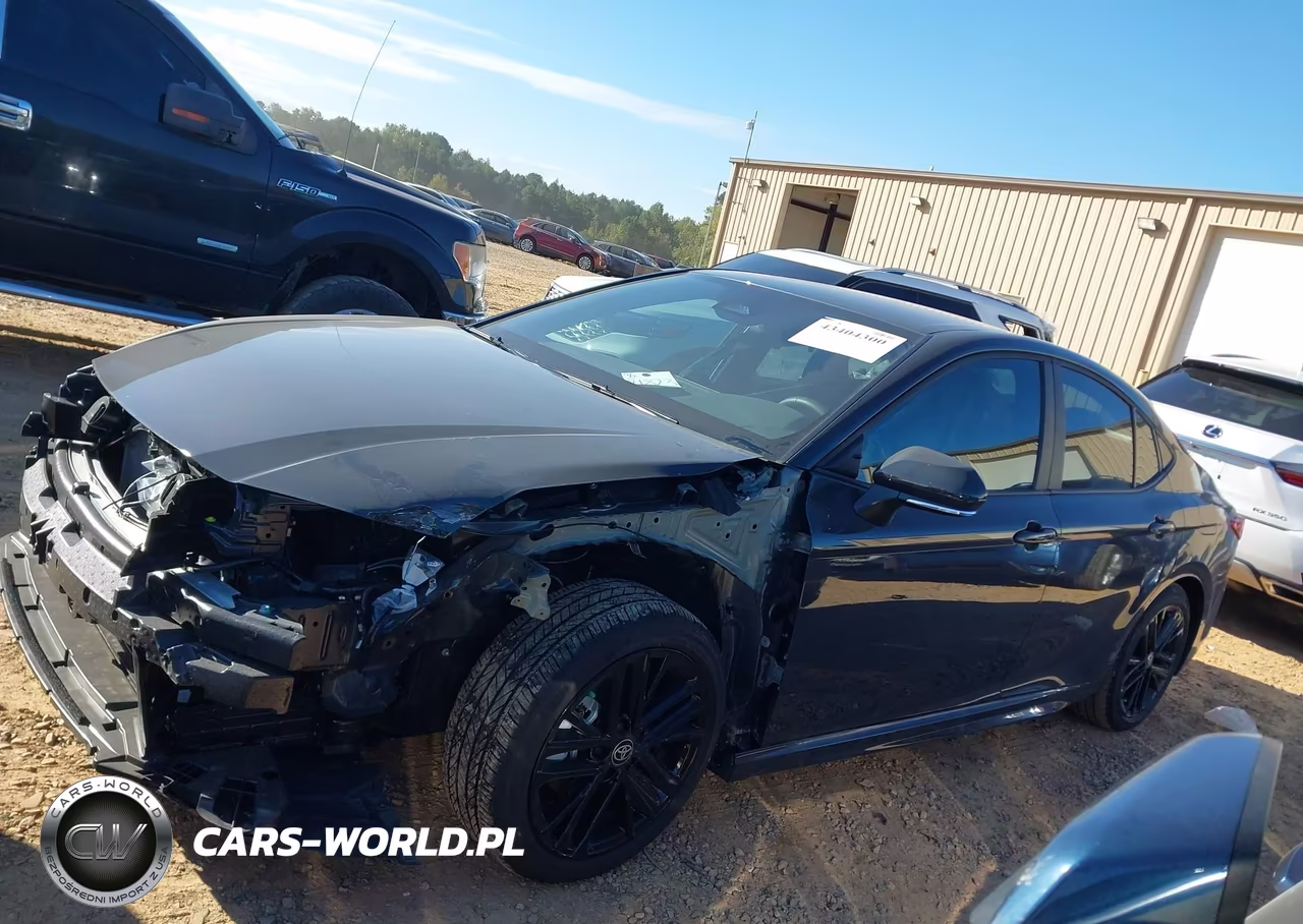 2025 Toyota Camry Se VIN:4T1DAACKXSU625367 - 14