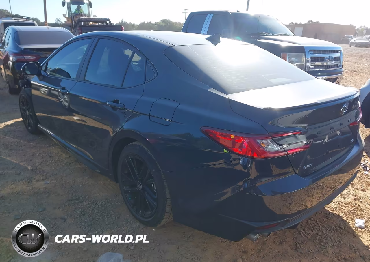2025 Toyota Camry Se VIN:4T1DAACKXSU625367 - 3