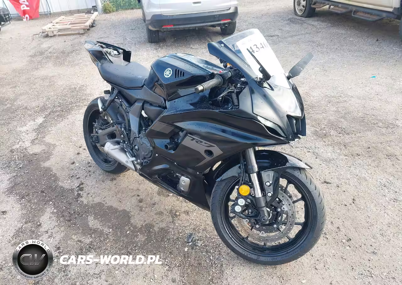 2025 Yamaha Yzfr7