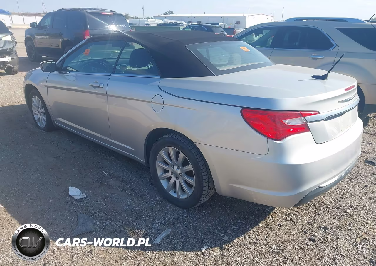 2012 Chrysler 200 Touring VIN:1C3BCBEB5CN191612 - 3