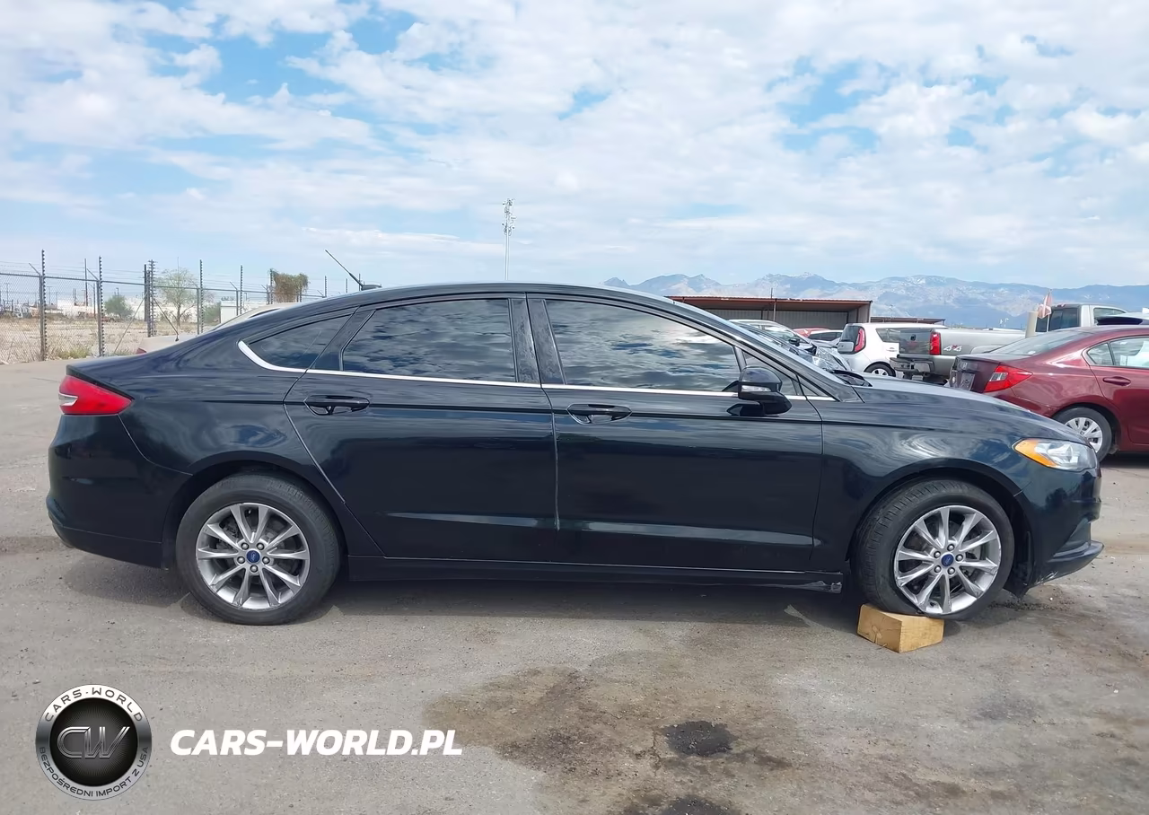 2017 Ford Fusion Se VIN:3FA6P0H72HR388230 - 14