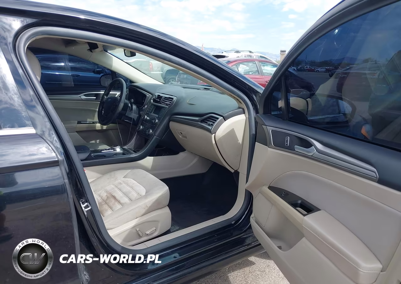 2017 Ford Fusion Se VIN:3FA6P0H72HR388230 - 5