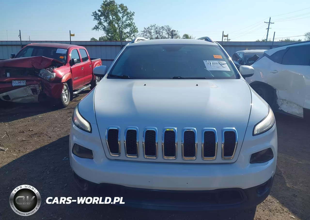 2016 Jeep Cherokee Latitude VIN:1C4PJLCB1GW126272 - 13
