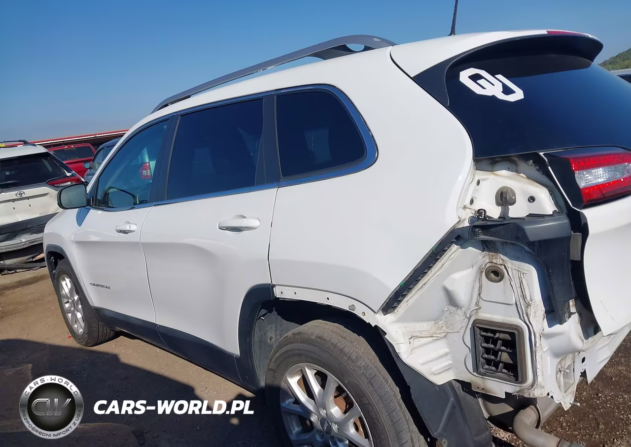 2016 Jeep Cherokee Latitude VIN:1C4PJLCB1GW126272 - 15