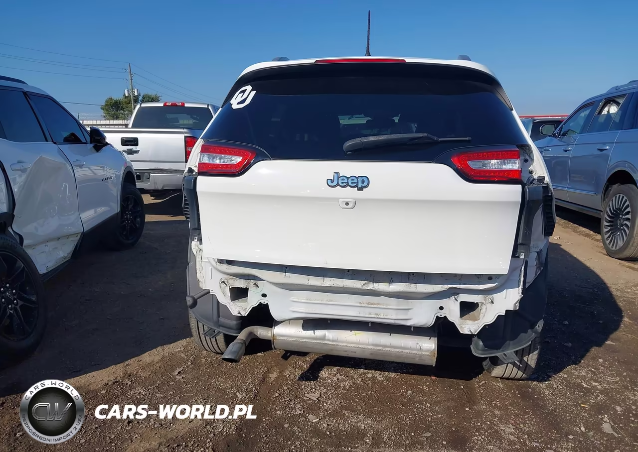 2016 Jeep Cherokee Latitude VIN:1C4PJLCB1GW126272 - 17