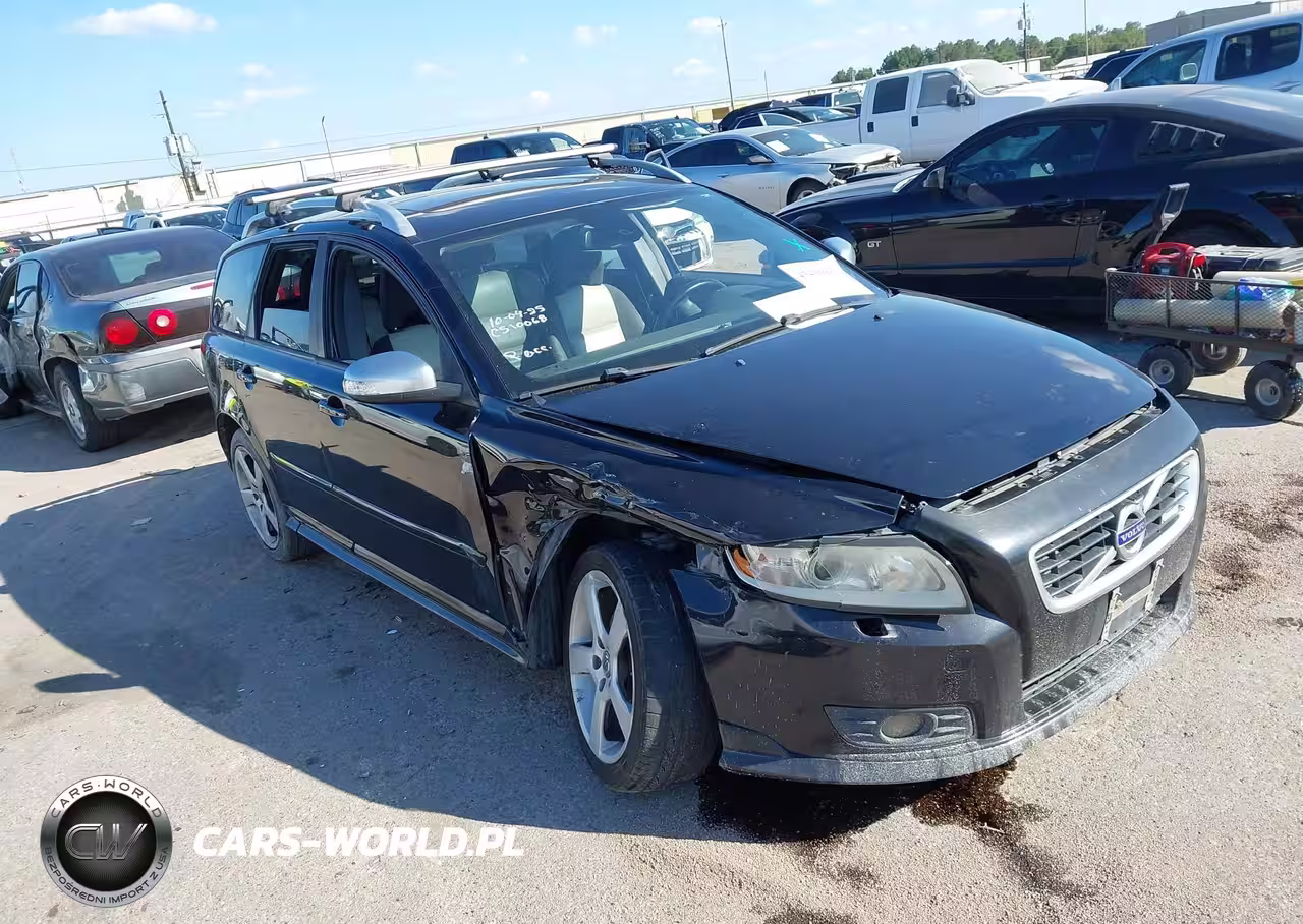 2011 Volvo V50 T5-T5 R-Design