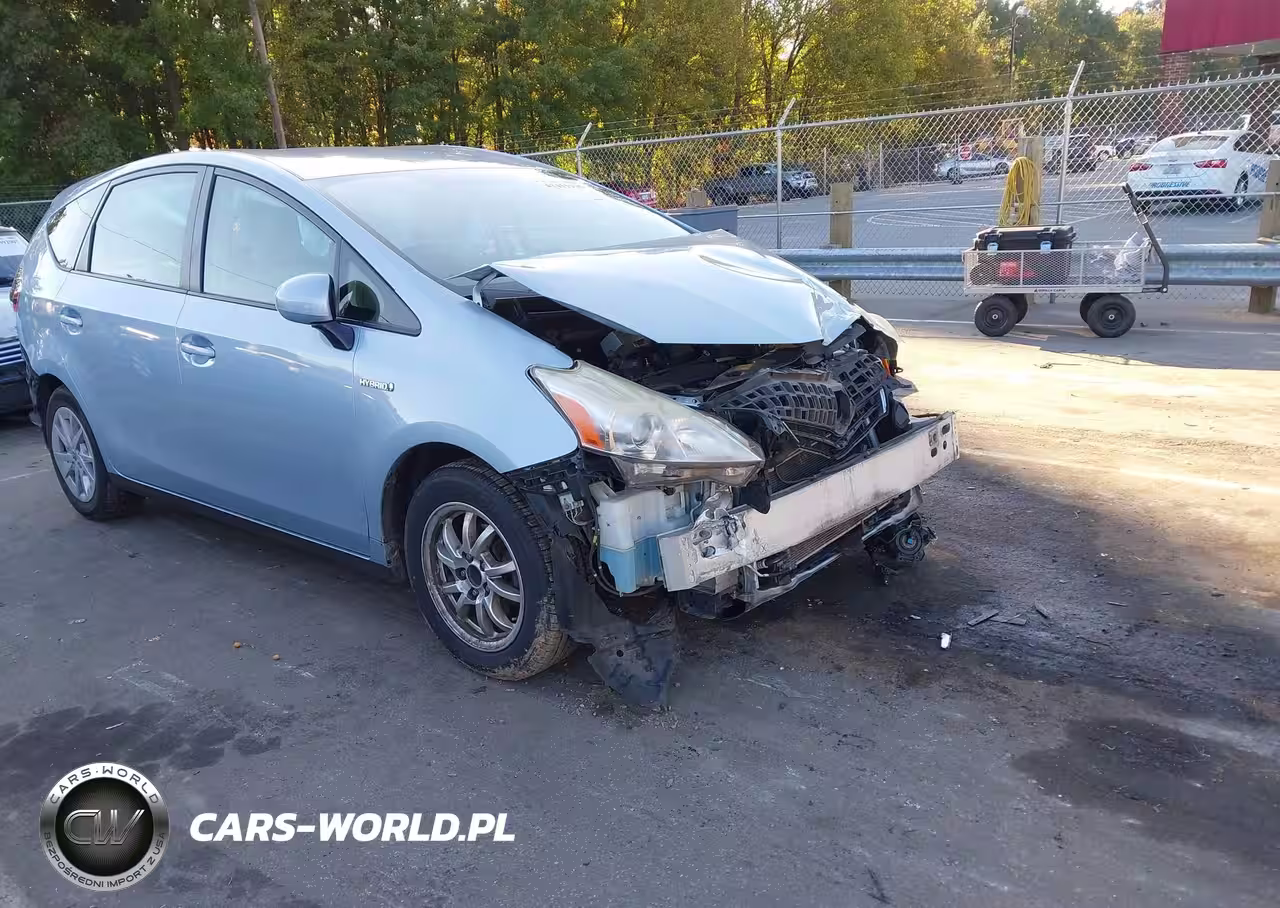 2014 Toyota Prius V Two