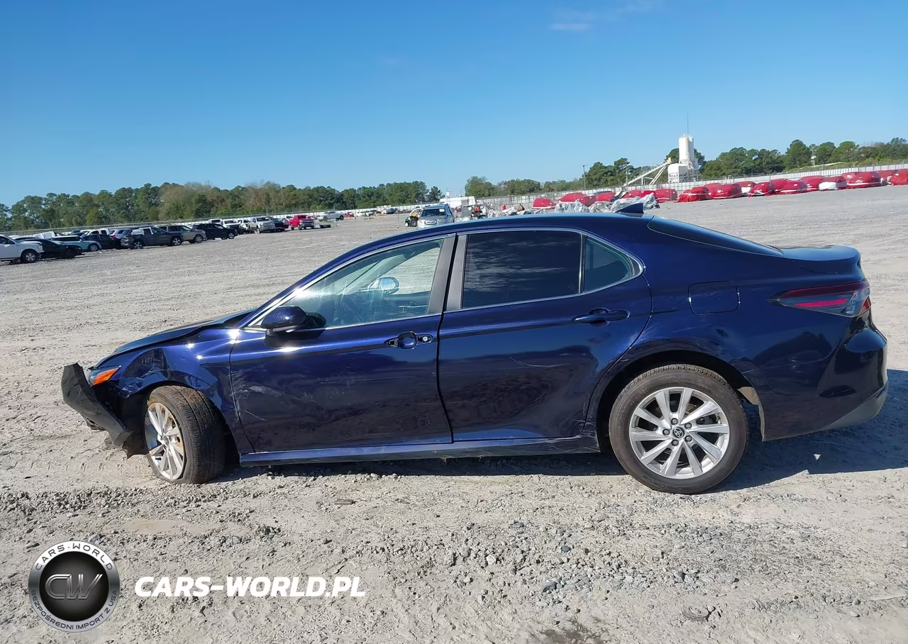 2021 Toyota Camry Le VIN:4T1C11AK6MU592739 - 14