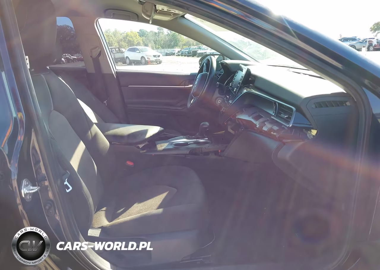 2021 Toyota Camry Le VIN:4T1C11AK6MU592739 - 5