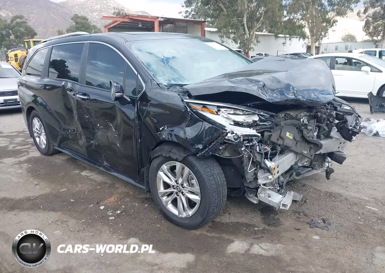 2023 Toyota Sienna Limited