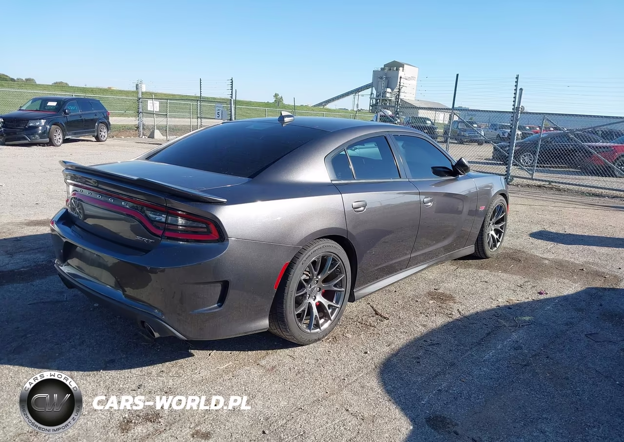 2015 Dodge Charger Srt 392 VIN:2C3CDXEJ6FH864765 - 4
