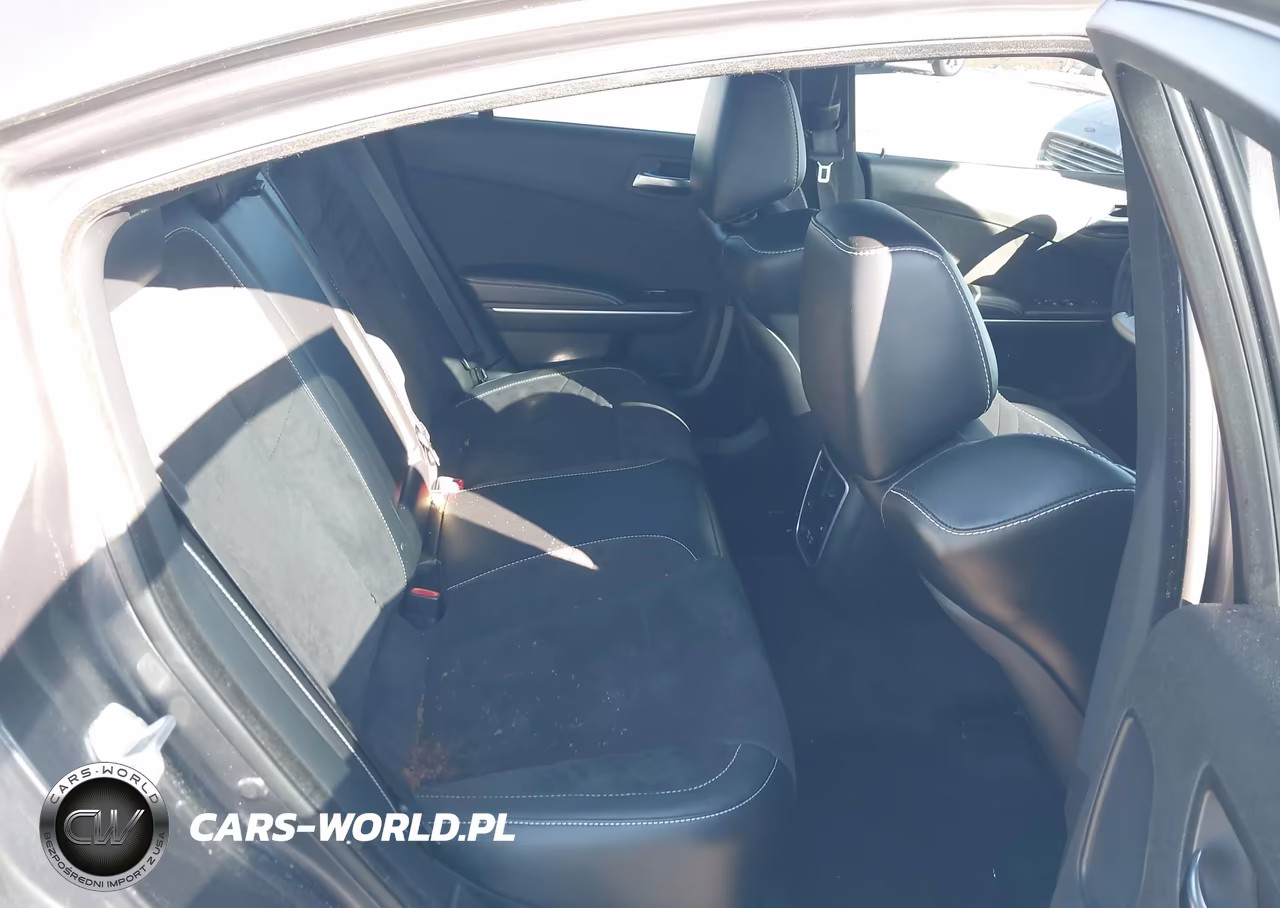 2015 Dodge Charger Srt 392 VIN:2C3CDXEJ6FH864765 - 8