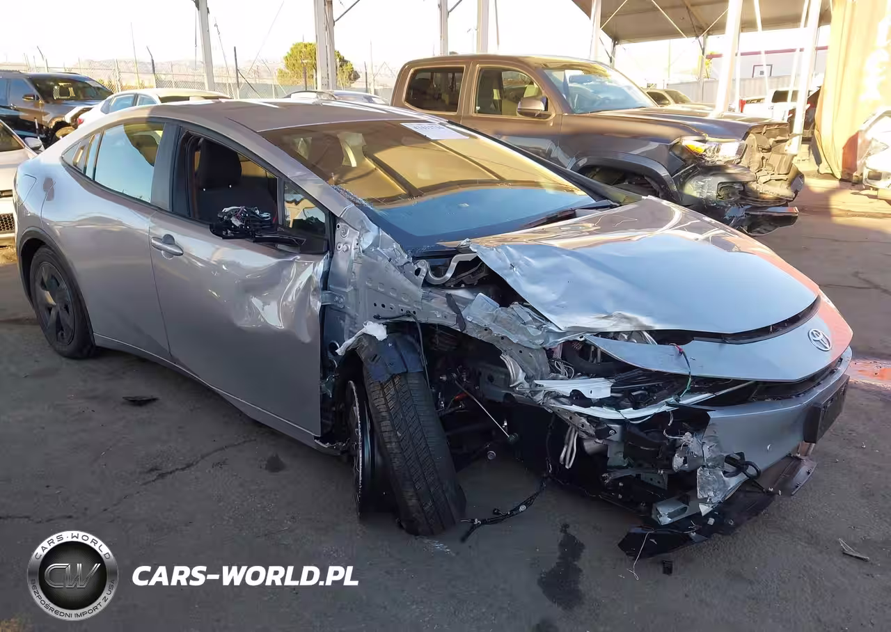 2025 Toyota Prius Plug-In Hybrid Se