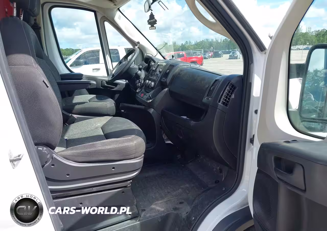 2018 Ram Promaster 1500 Low Roof 136 Wb VIN:3C6TRVAGXJE155344 - 5