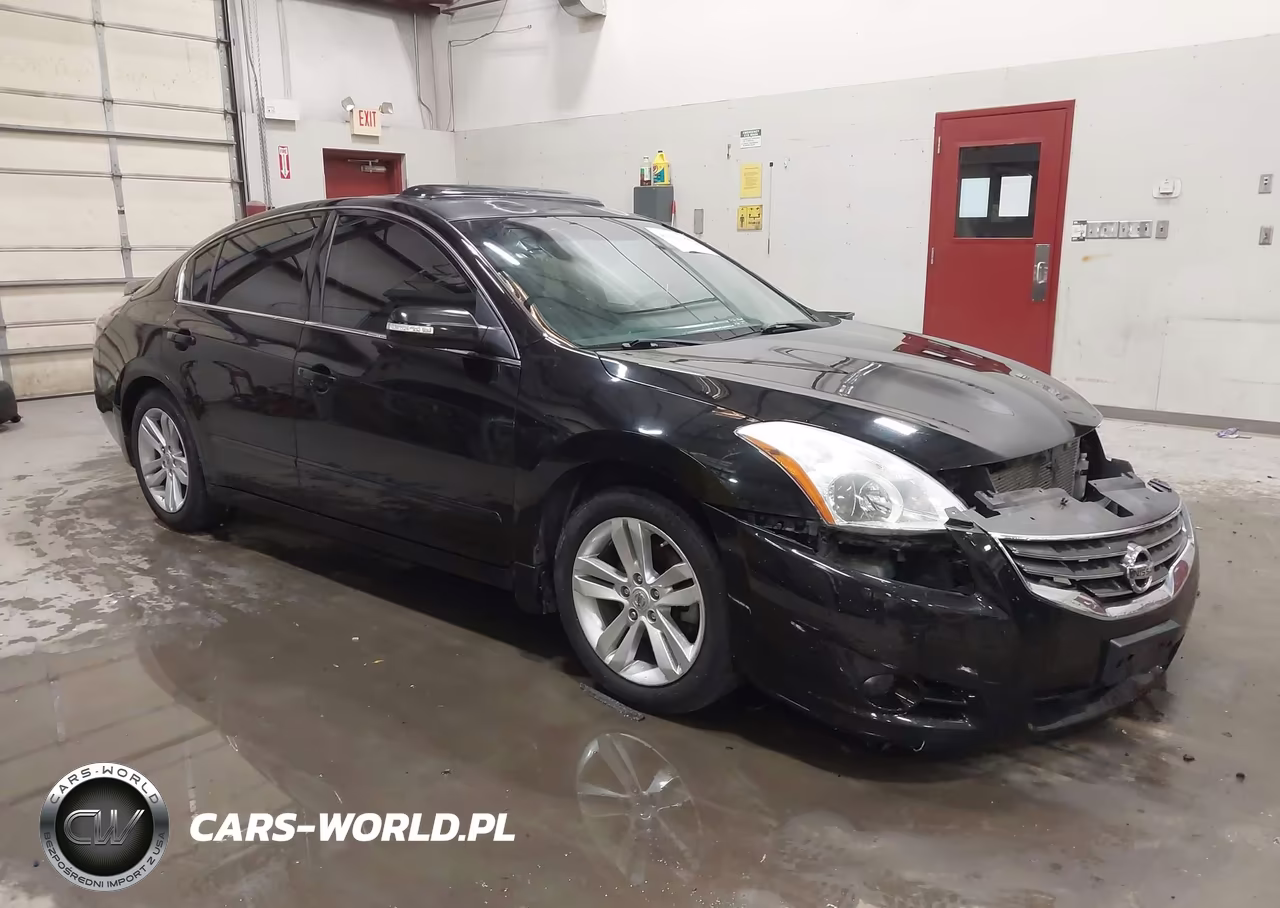 2011 Nissan Altima 3.5 Sr – zdjęcie 1 z 17