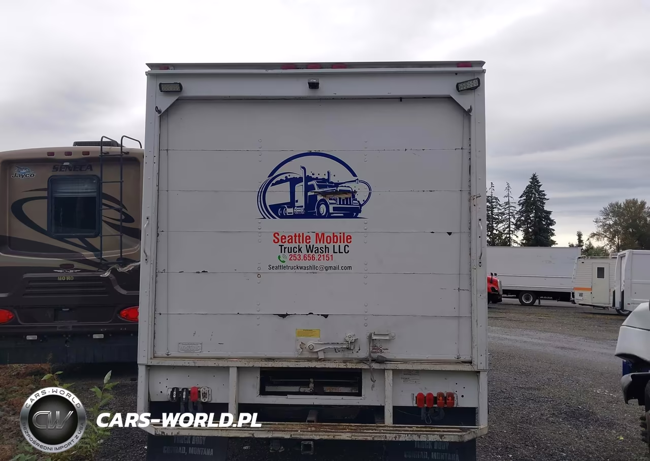 2005 Chevrolet Express Cutaway Base W-C7L-C7N VIN:1GBJG31U151207411 - 15