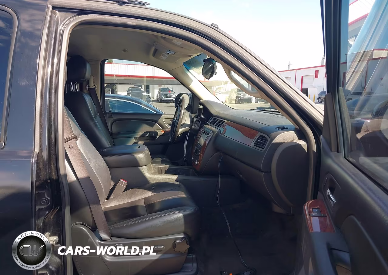 2012 Chevrolet Tahoe Lt VIN:1GNSCBE09CR159529 - 5