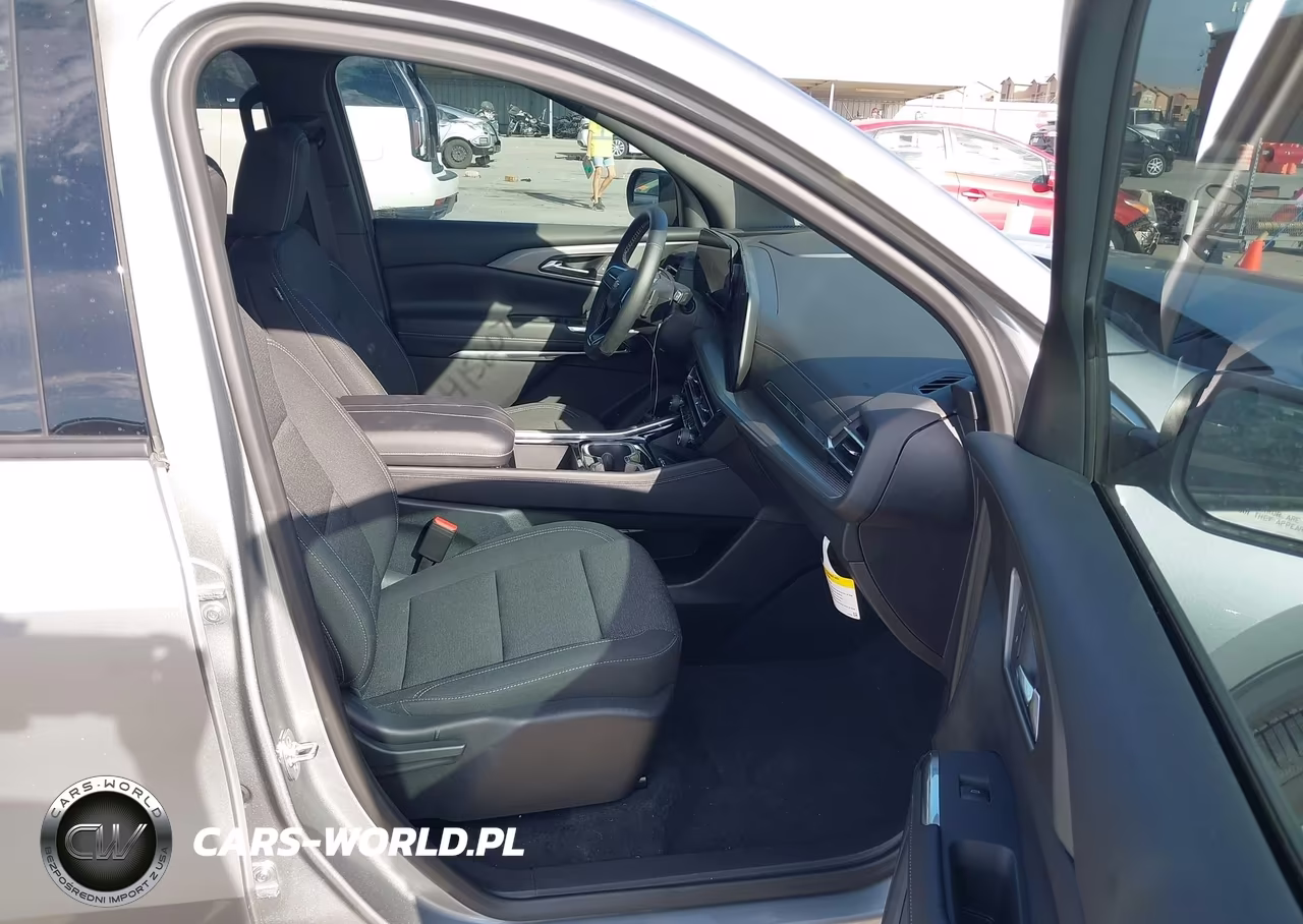 2025 Chevrolet Traverse Fwd Lt VIN:1GNERGRS1SJ293419 - 5