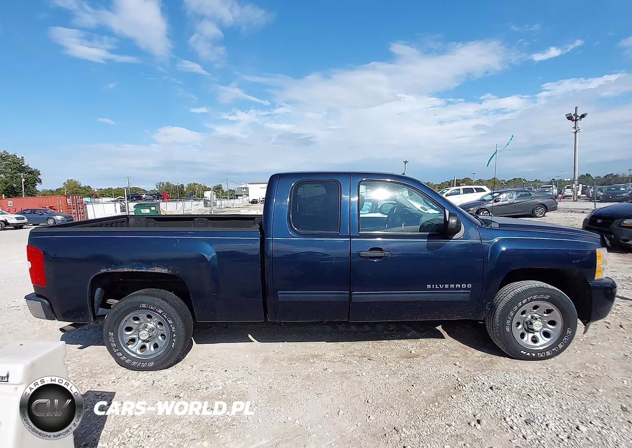 2011 Chevrolet Silverado 1500 Ls VIN:1GCRCREA0BZ384414 - 13