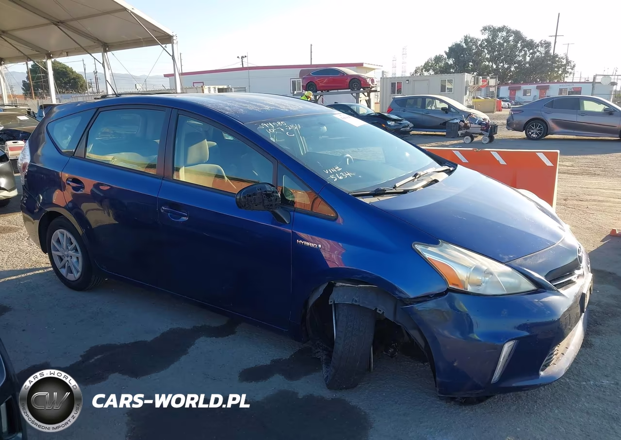 2013 Toyota Prius V Two VIN:JTDZN3EUXD3225634 - 12