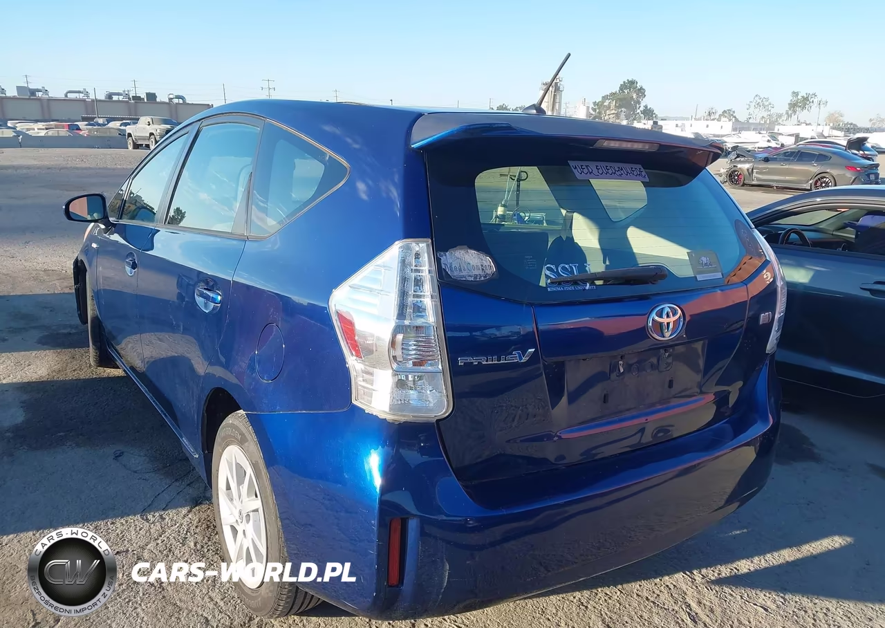 2013 Toyota Prius V Two VIN:JTDZN3EUXD3225634 - 3