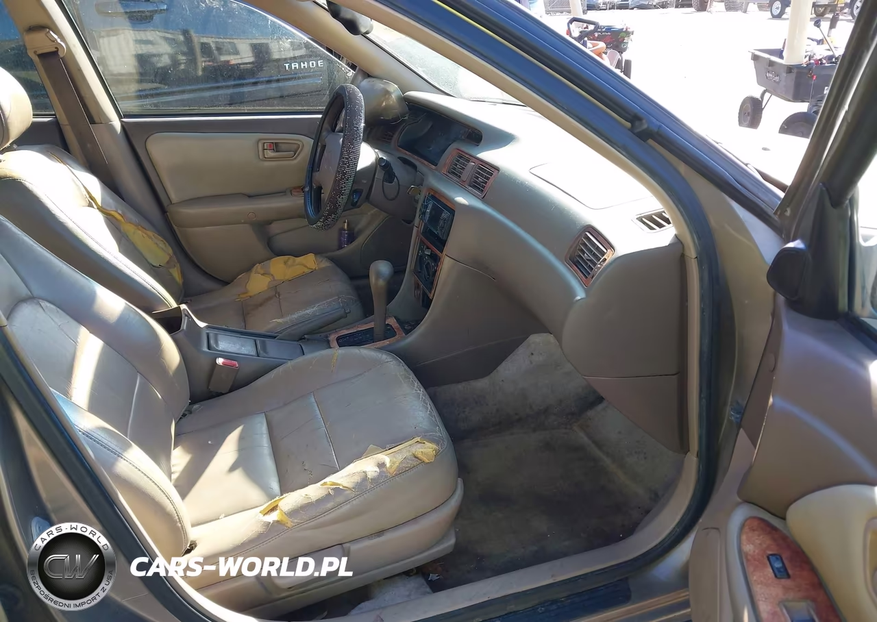 1999 Toyota Camry Le VIN:JT2BG22KXX0294671 - 5