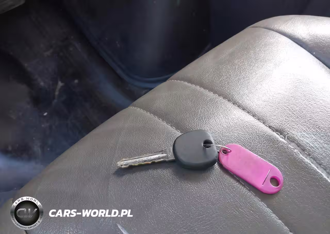 2014 Chevrolet Express 2500 Work Van VIN:1GCWGFBA2E1203617 - 11
