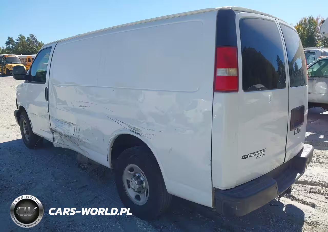 2014 Chevrolet Express 2500 Work Van VIN:1GCWGFBA2E1203617 - 3
