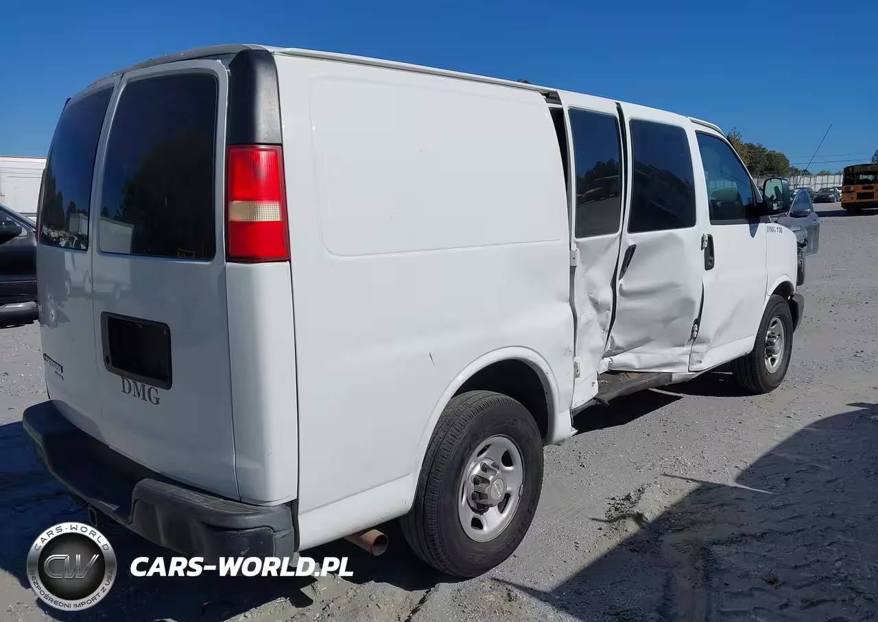 2014 Chevrolet Express 2500 Work Van VIN:1GCWGFBA2E1203617 - 4