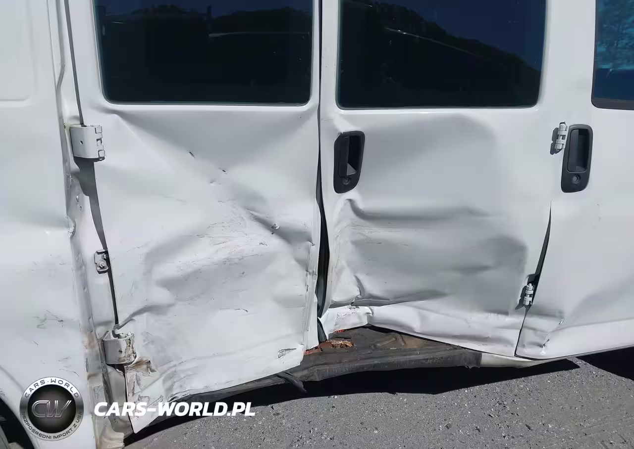 2014 Chevrolet Express 2500 Work Van VIN:1GCWGFBA2E1203617 - 6