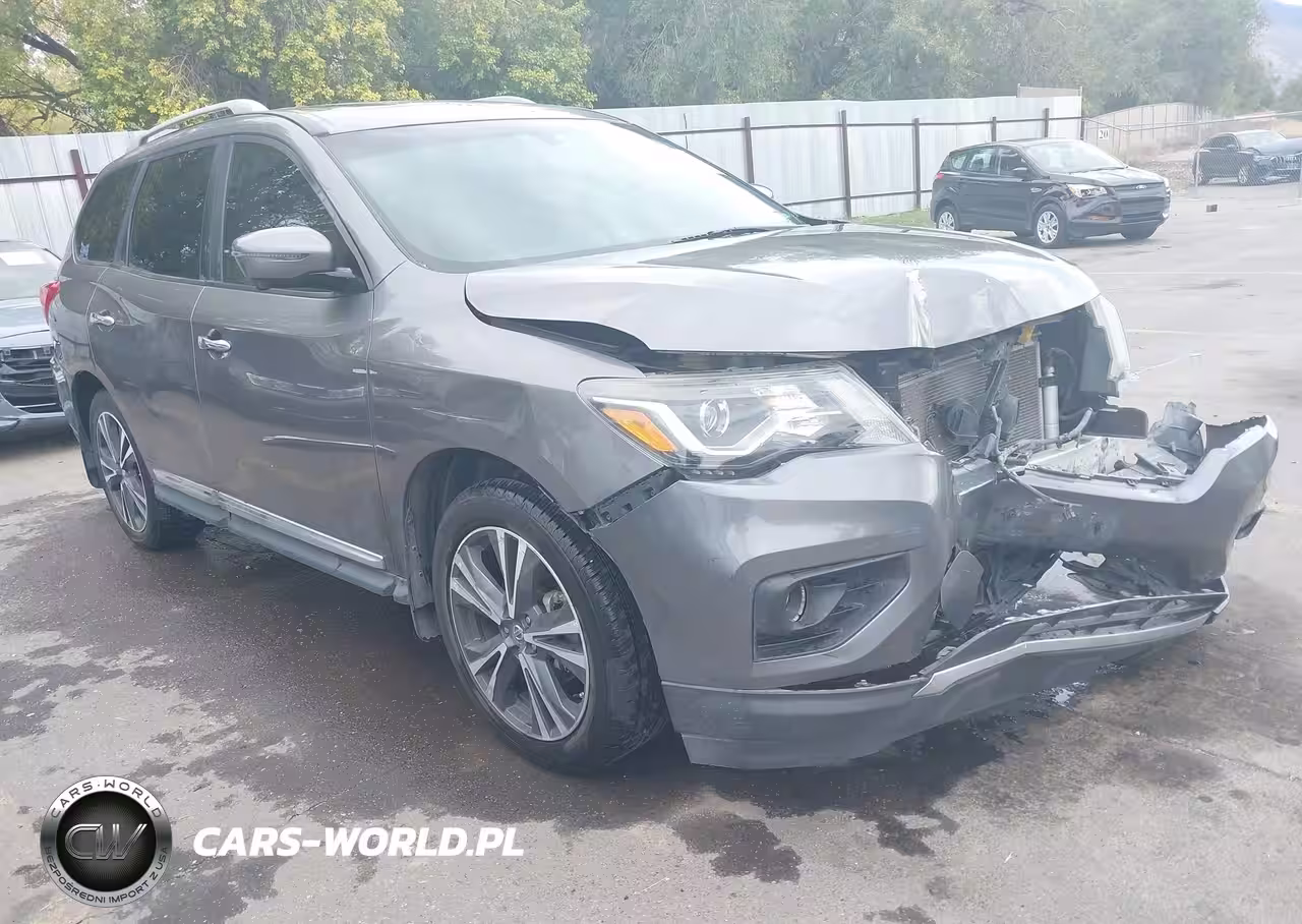 2018 Nissan Pathfinder Platinum