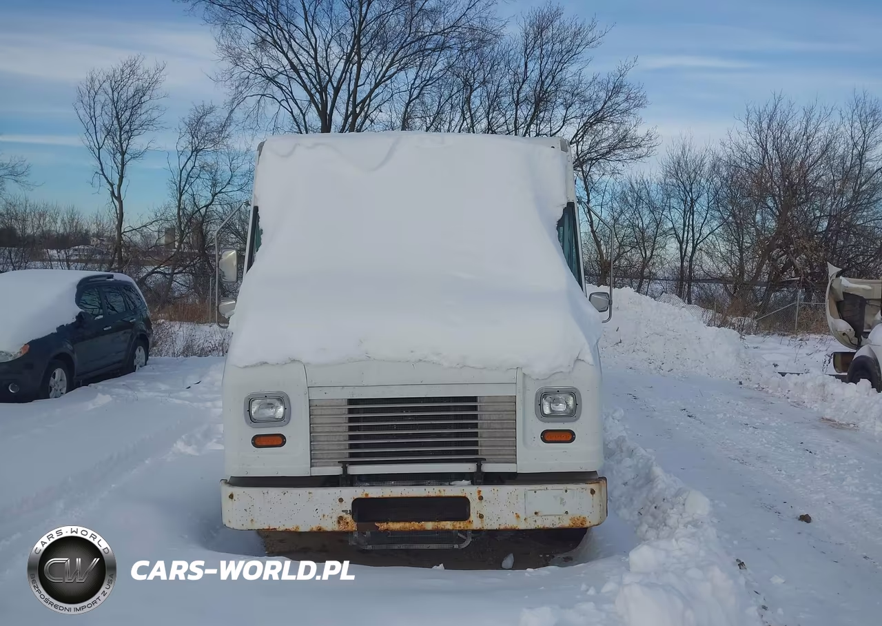 2015 Ford F-59 Commercial Stripped VIN:1F66F5KY4F0A04329 - 13