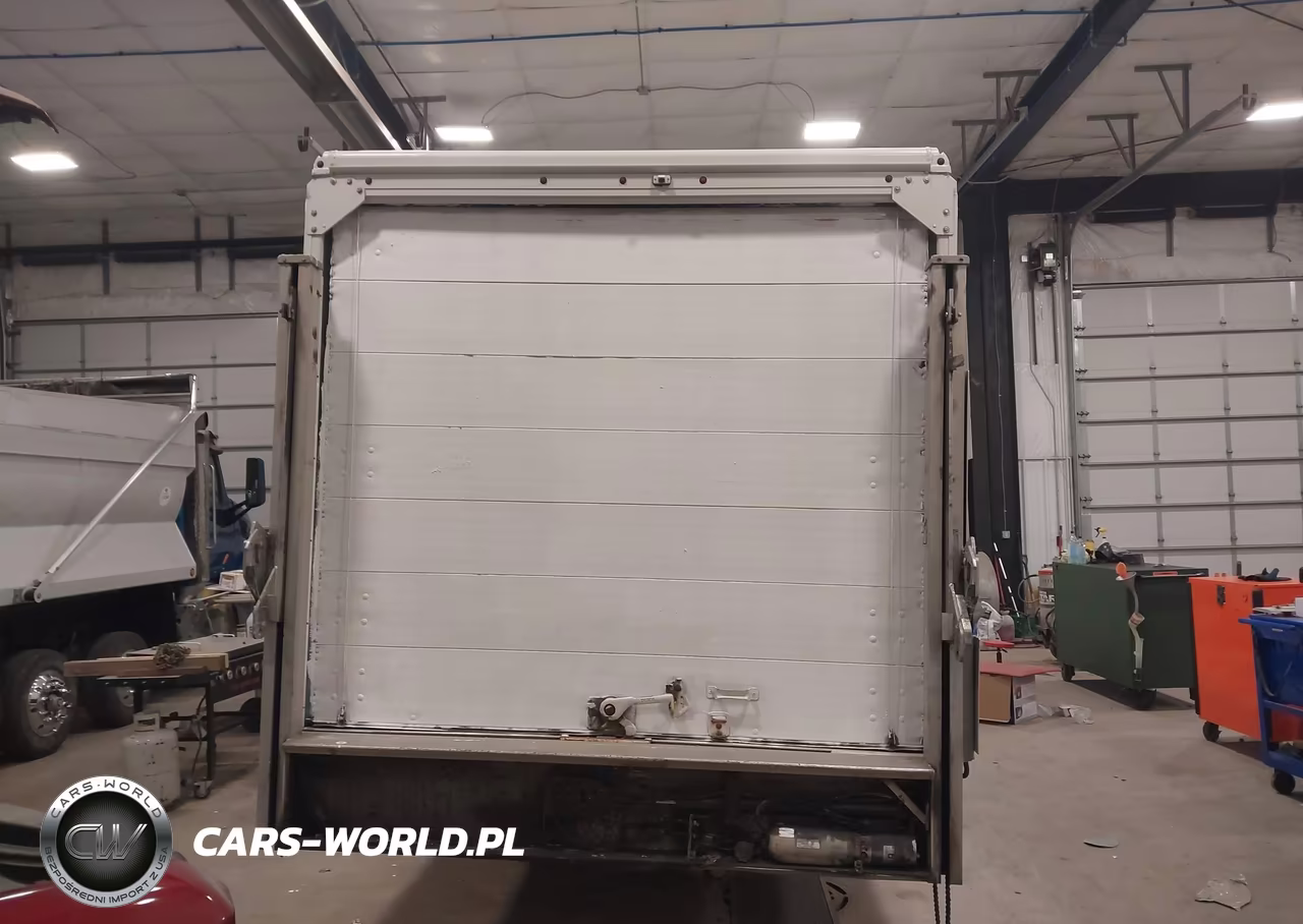 2015 Ford F-59 Commercial Stripped VIN:1F66F5KY4F0A04329 - 16