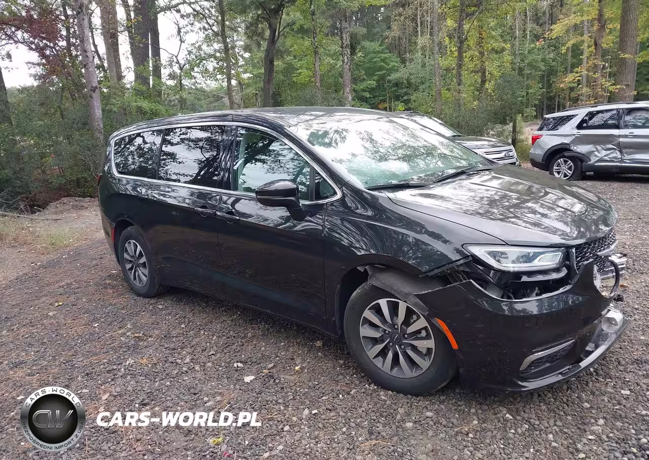 2023 Chrysler Pacifica Hybrid Touring L