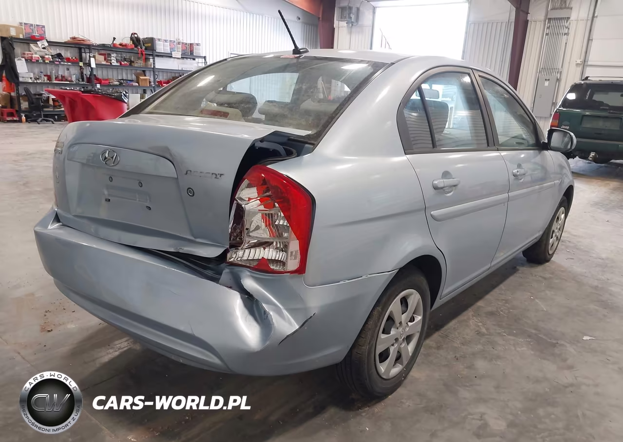 2011 Hyundai Accent Gls VIN:KMHCN4AC7BU615621 - 4