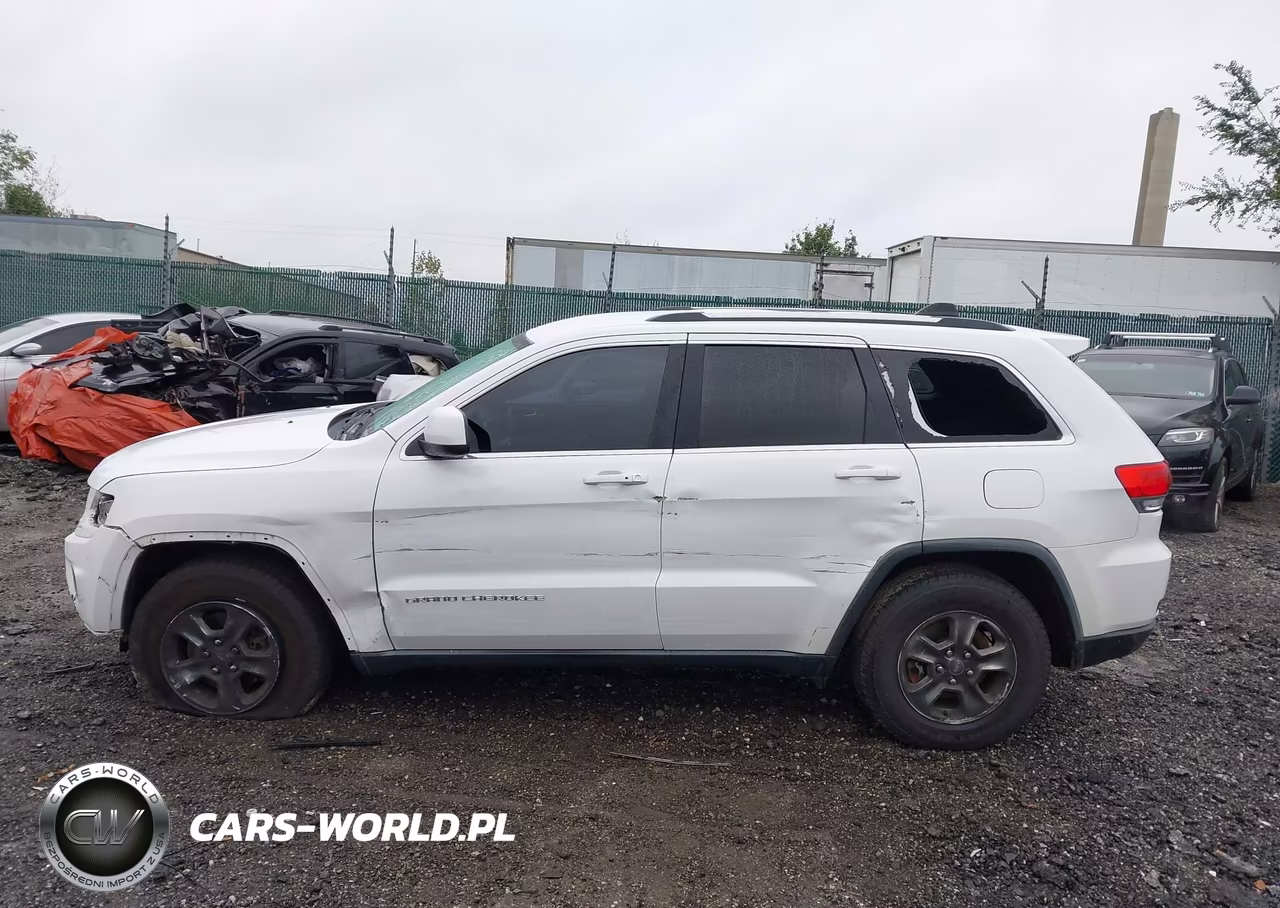 2014 Jeep Grand Cherokee Laredo VIN:1C4RJFAG3EC131951 - 15