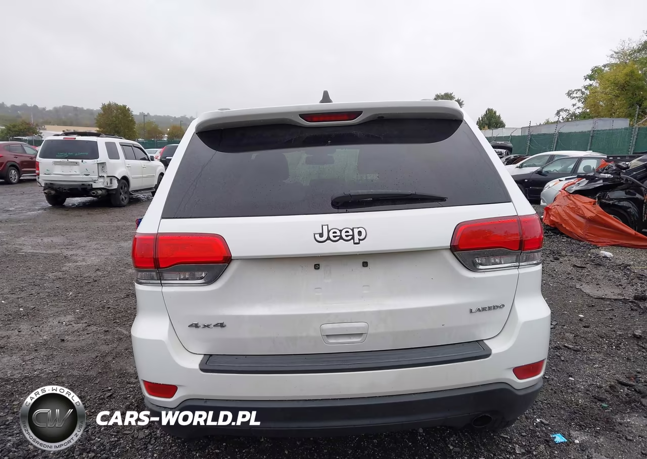 2014 Jeep Grand Cherokee Laredo VIN:1C4RJFAG3EC131951 - 17