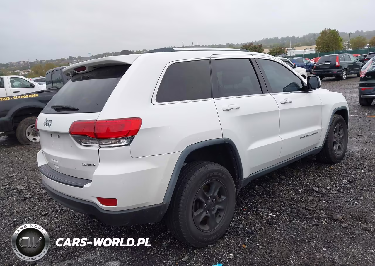 2014 Jeep Grand Cherokee Laredo VIN:1C4RJFAG3EC131951 - 4